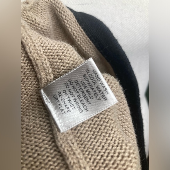 Vintage Christopher Banks Sweater Womens Medium Dog Embroidered 2004 Cute Bones - Picture 13 of 14